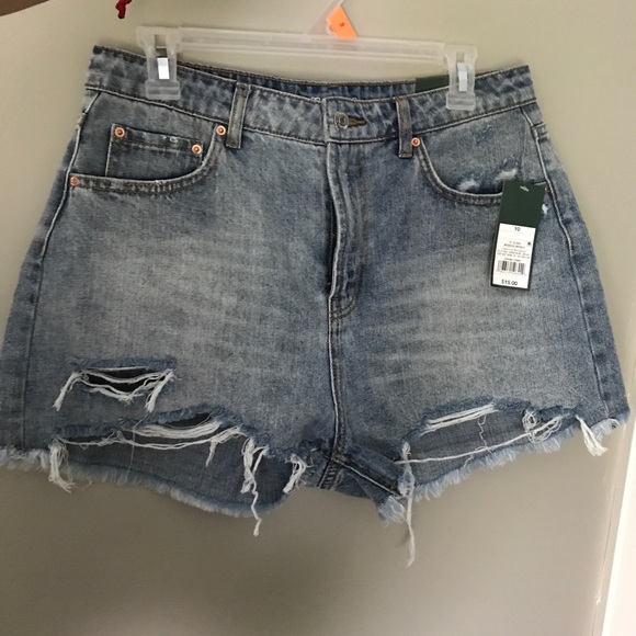 wild fable Pants - High rise Destructed Mom Jeans Shorts 10